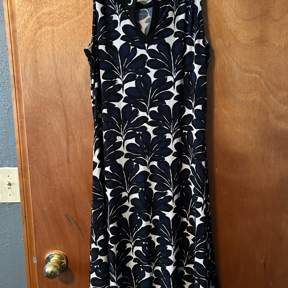 Ivanka Trump Black and White Leaf Pattern Midi Dress
